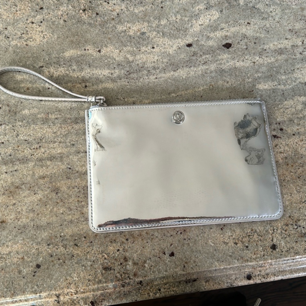 lulu silver wristlet